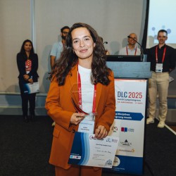 100.NRS_EmiroSmolders_DSA08031 100.NRS_EmiroSmolders_DSA08031