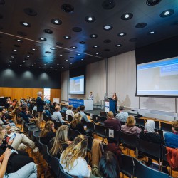 87.NRS_EmiroSmolders_DSA08015 87.NRS_EmiroSmolders_DSA08015