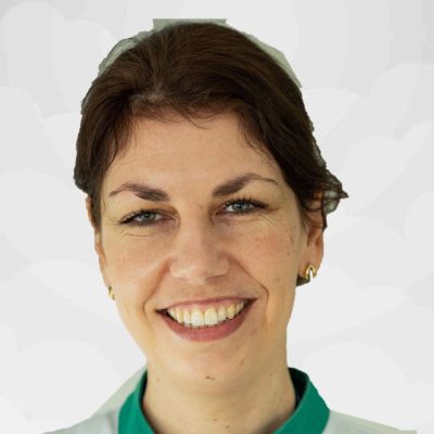 Dr. Anne van der Does